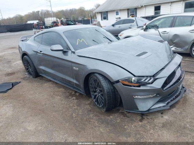  Salvage Ford Mustang