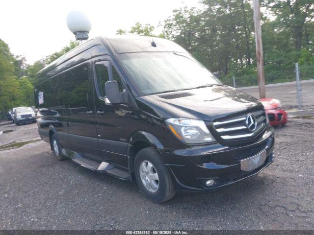 Salvage Mercedes-Benz Sprinter 2500