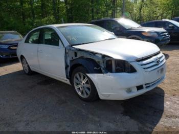  Salvage Toyota Avalon