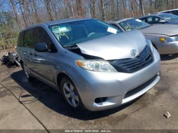  Salvage Toyota Sienna