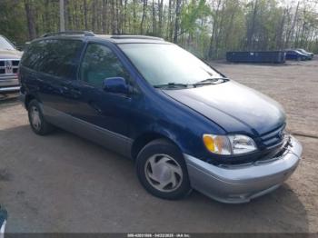 Salvage Toyota Sienna