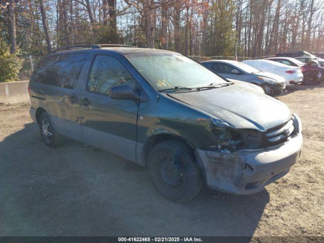  Salvage Toyota Sienna