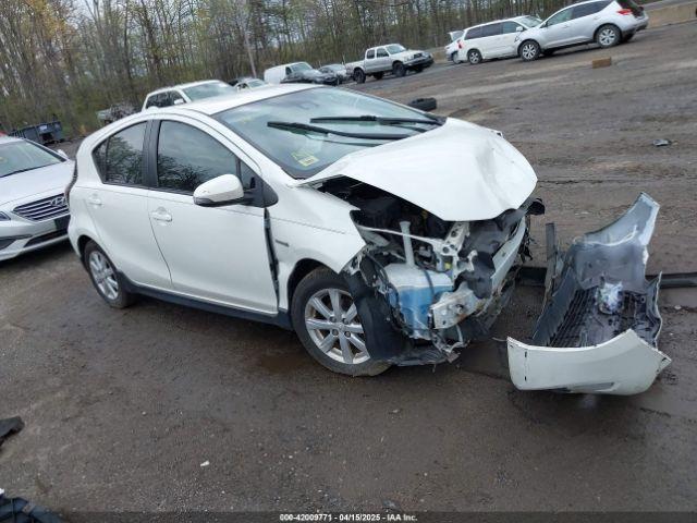  Salvage Toyota Prius c