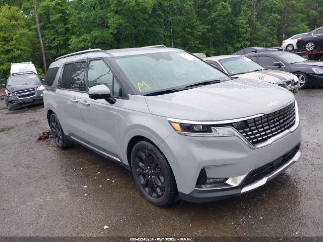  Salvage Kia Carnival