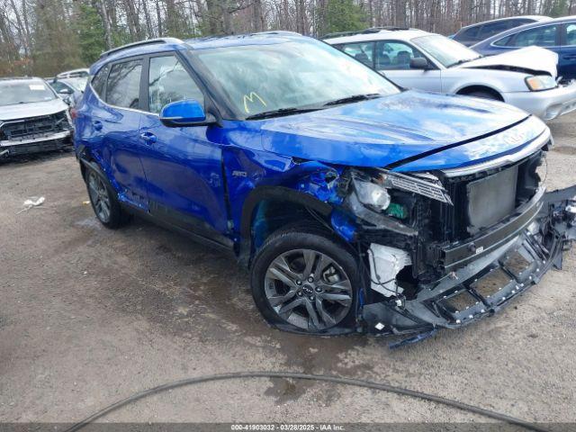  Salvage Kia Seltos