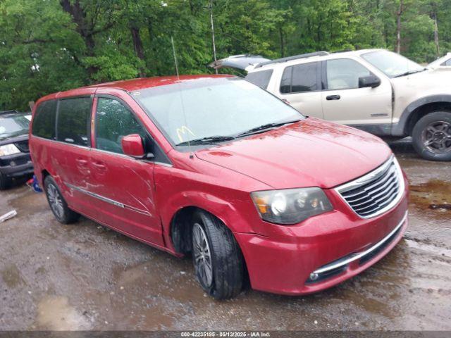  Salvage Chrysler Town & Country