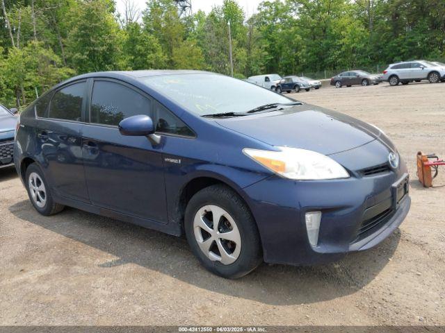  Salvage Toyota Prius
