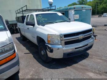  Salvage Chevrolet Silverado 2500