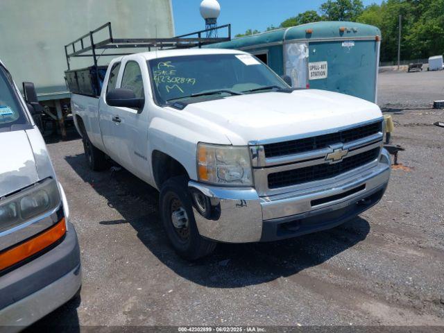 Salvage Chevrolet Silverado 2500