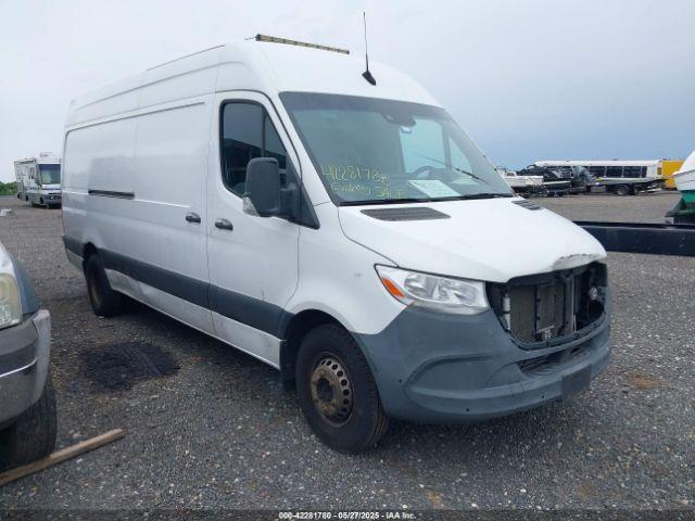  Salvage Freightliner Sprinter