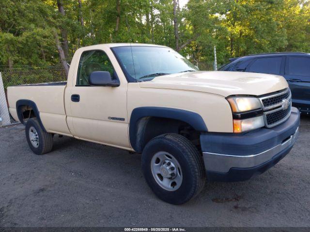  Salvage Chevrolet Silverado 2500