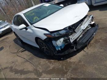  Salvage Toyota Camry