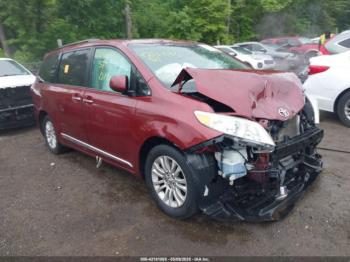  Salvage Toyota Sienna