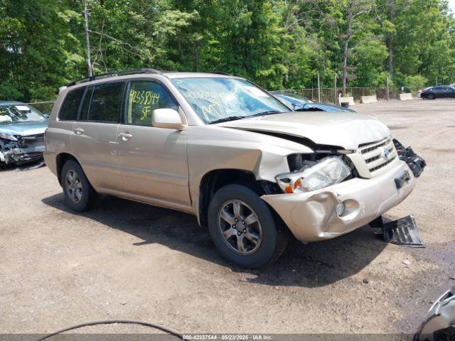  Salvage Toyota Highlander