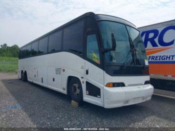  Salvage Motor Coach Industri Transit Bus