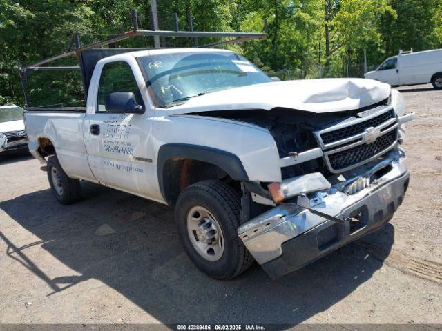  Salvage Chevrolet Silverado 2500