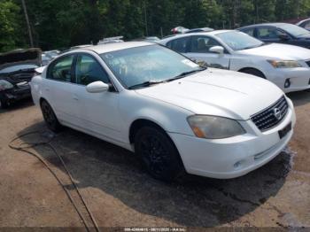 Salvage Nissan Altima