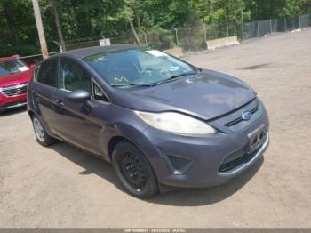 Salvage Ford Fiesta