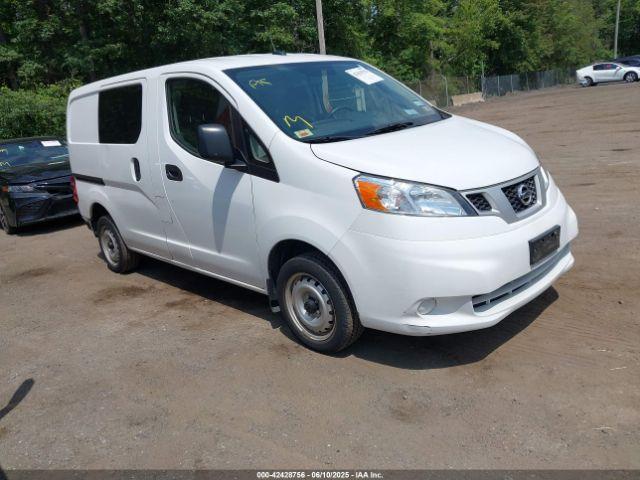 Salvage Nissan Nv