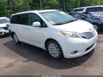  Salvage Toyota Sienna