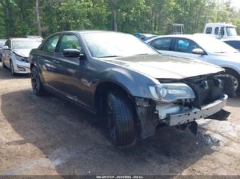  Salvage Chrysler 300