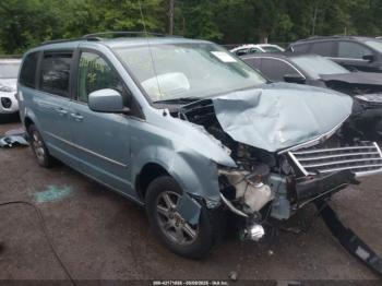  Salvage Chrysler Town & Country