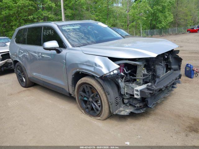  Salvage Toyota Grand Highlander