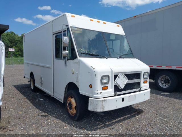  Salvage Freightliner Chassis