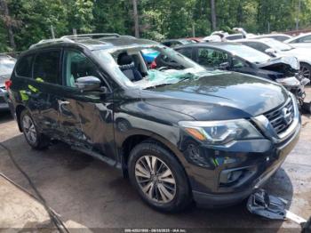  Salvage Nissan Pathfinder