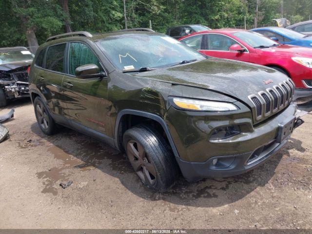  Salvage Jeep Cherokee