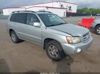  Salvage Toyota Highlander