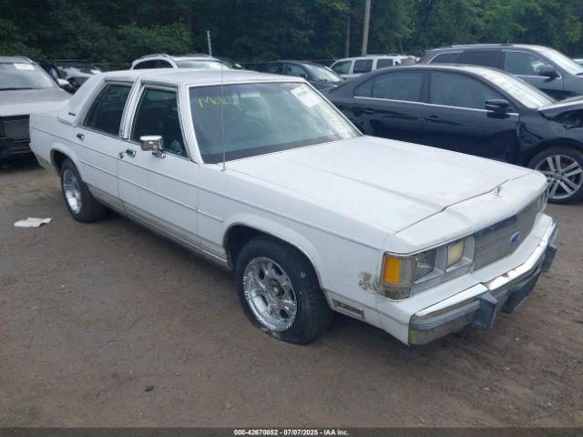  Salvage Ford Crown Victoria