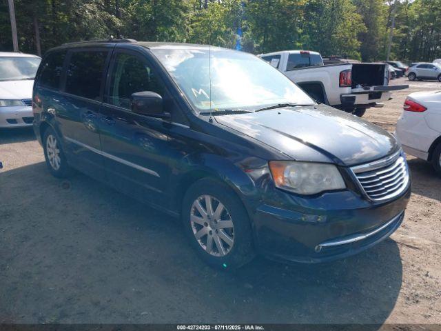  Salvage Chrysler Town & Country