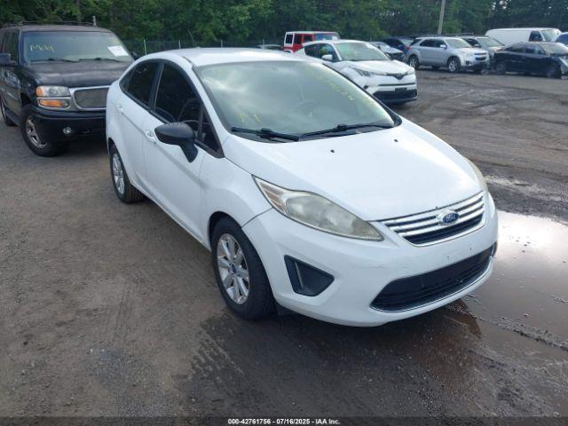  Salvage Ford Fiesta