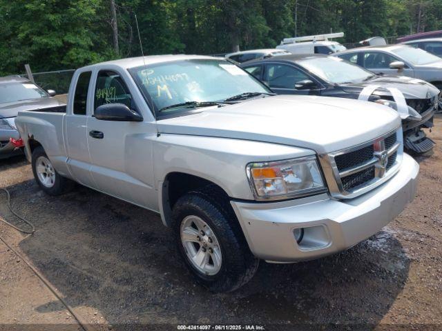  Salvage Dodge Dakota