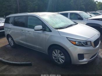  Salvage Kia Sedona