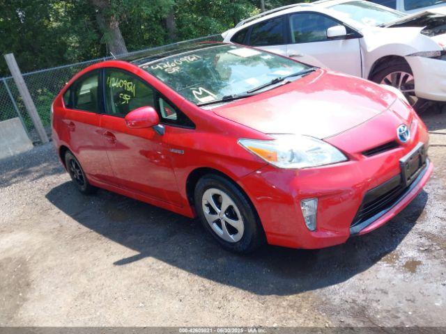  Salvage Toyota Prius