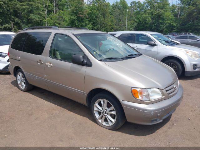  Salvage Toyota Sienna