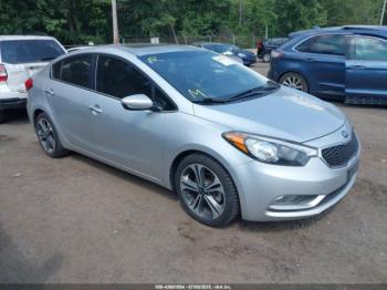  Salvage Kia Forte