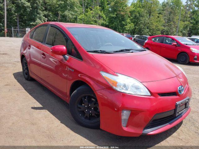  Salvage Toyota Prius