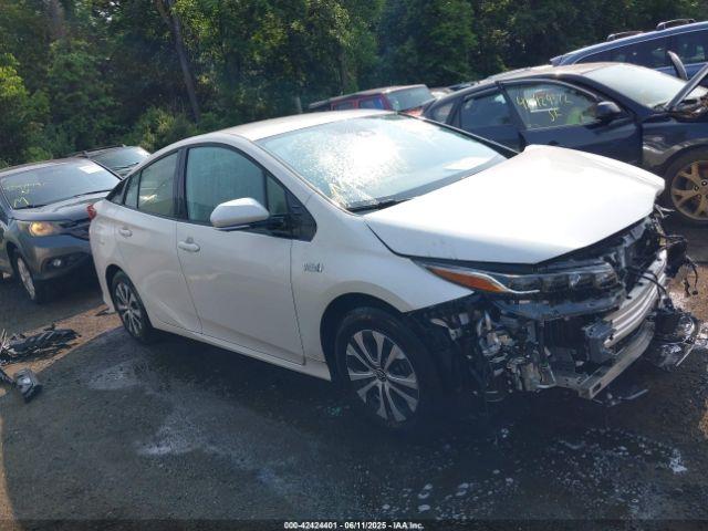  Salvage Toyota Prius Prime