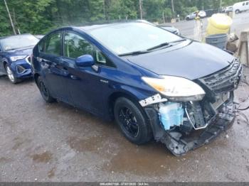  Salvage Toyota Prius