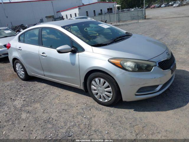  Salvage Kia Forte