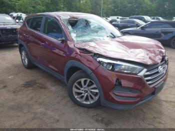  Salvage Hyundai TUCSON