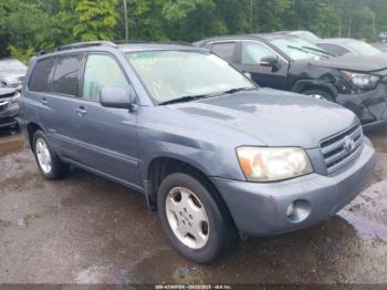  Salvage Toyota Highlander