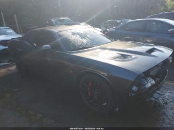  Salvage Dodge Challenger