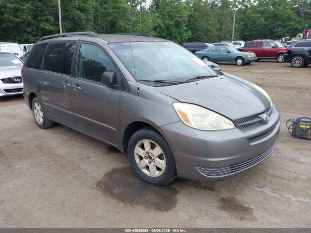  Salvage Toyota Sienna