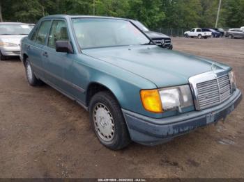  Salvage Mercedes-Benz 300
