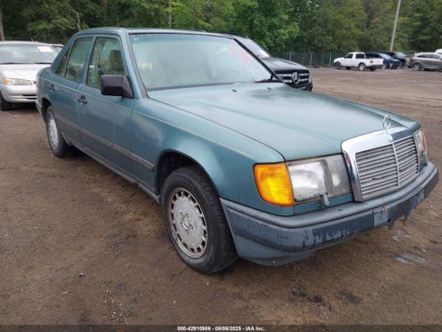 Salvage Mercedes-Benz 300