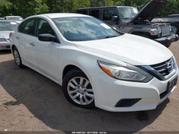  Salvage Nissan Altima
